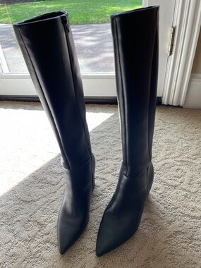 Tall Black Pointed-Toe Leather Boots